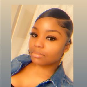 Meet your Posher, Lenedra